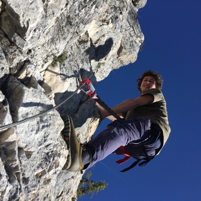 Arno climbing